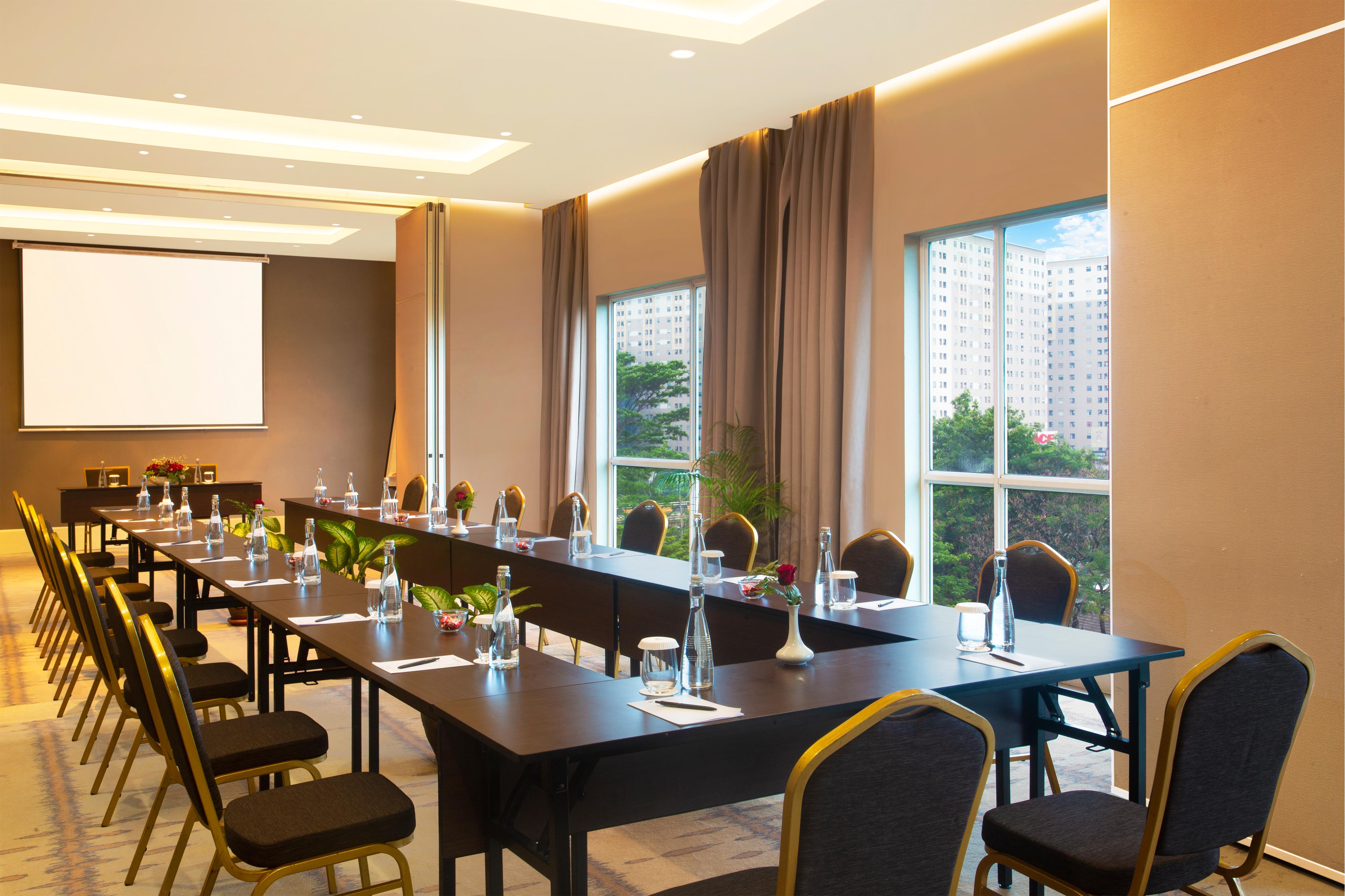 Swiss-Belresidences Kalibata Джакарта Екстериор снимка