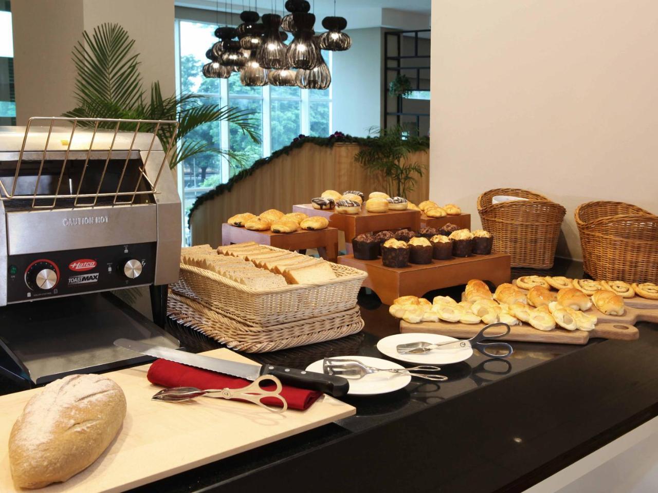 Swiss-Belresidences Kalibata Джакарта Екстериор снимка